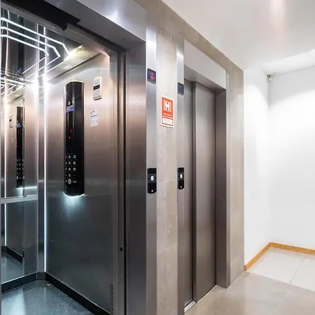 Whome Ajuda 31 Premium W/ Elevator & Parking